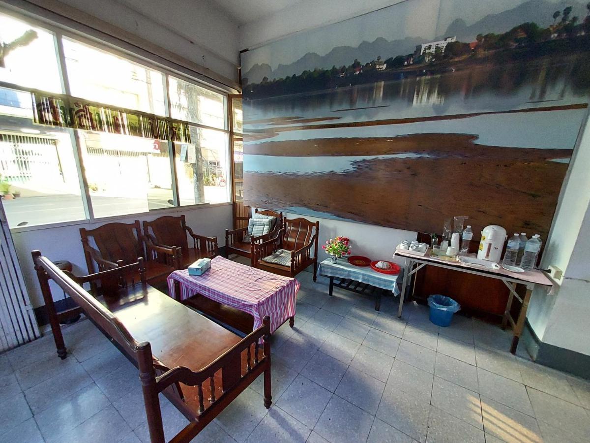 Grand Hotel Nakhon Phanom Luaran gambar